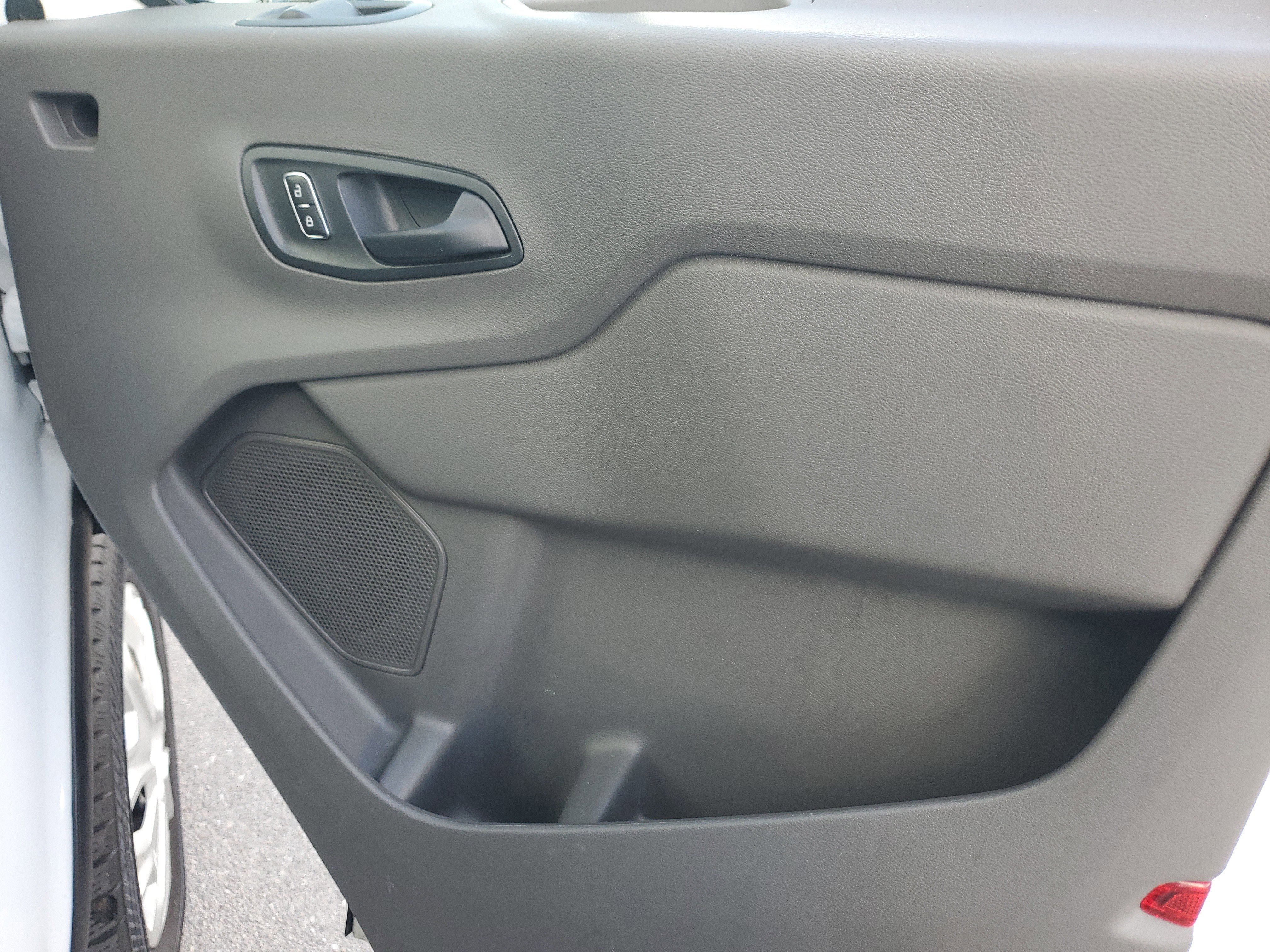 Used 2024 Ford Transit 350 XLT image 29