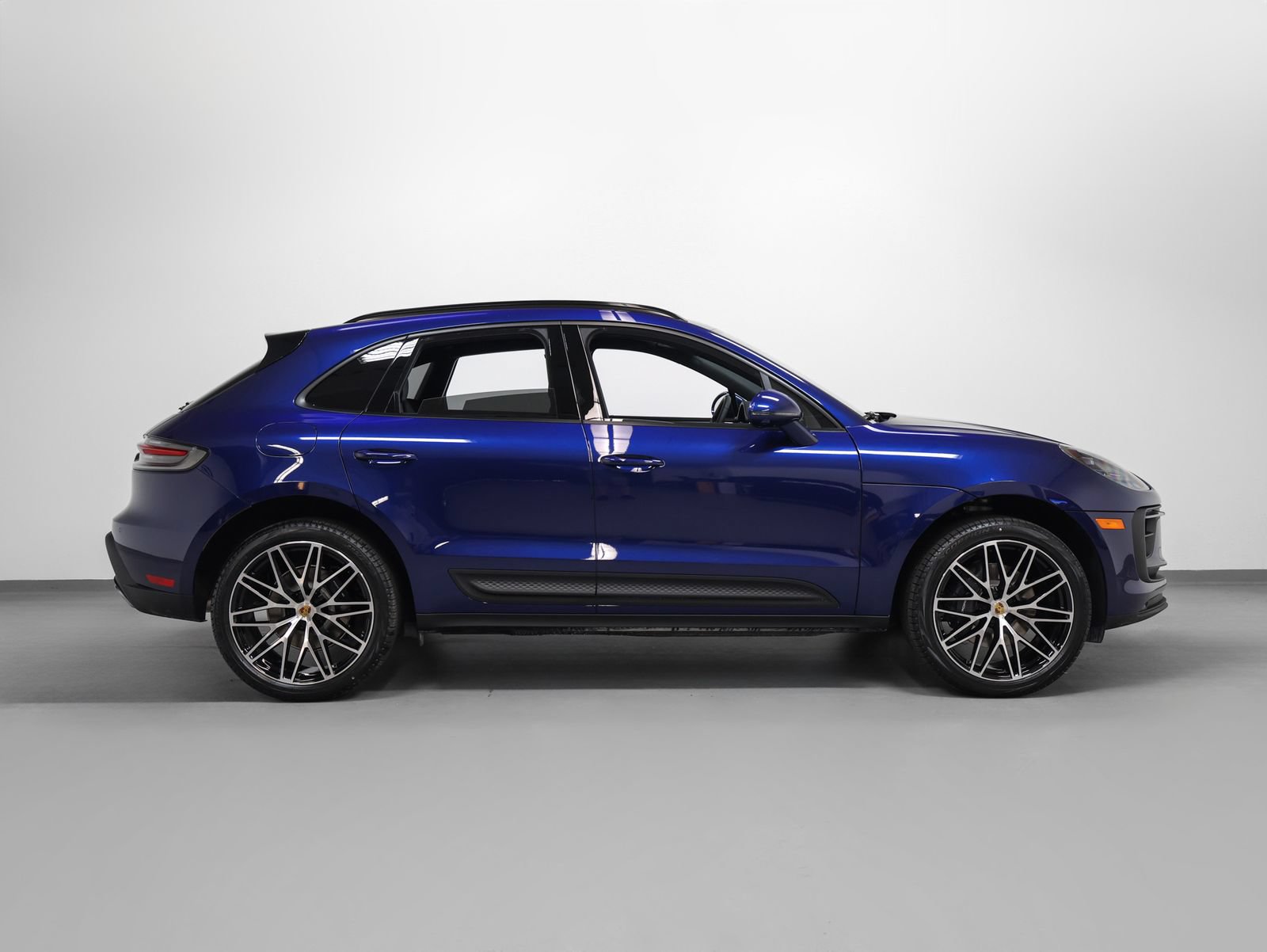 New 2026 Porsche Macan AWD/4WD image 13