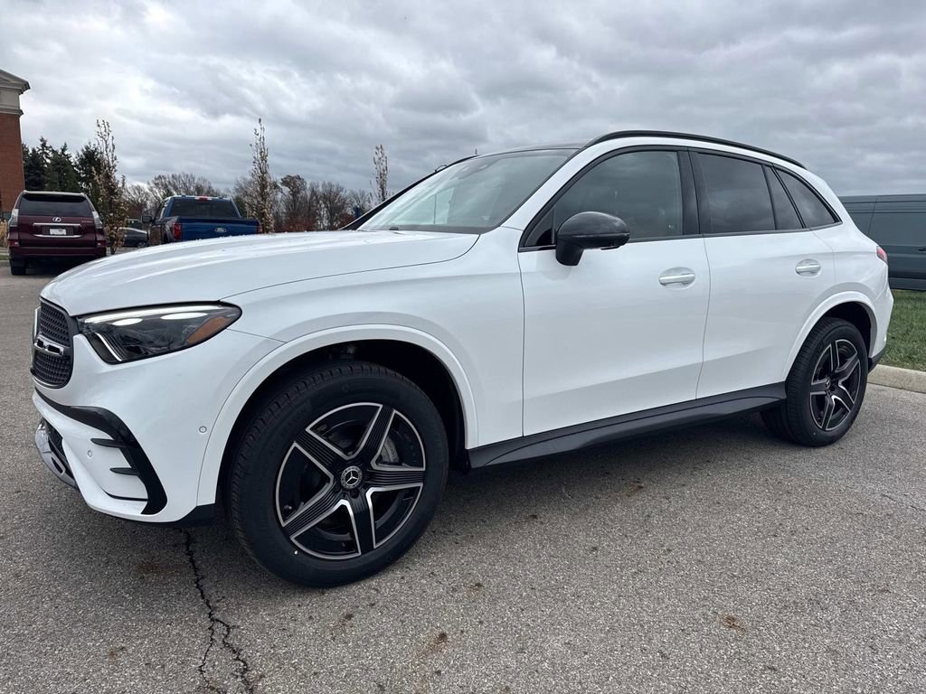 New 2026 Mercedes-Benz GLC 300 4MATIC image 2