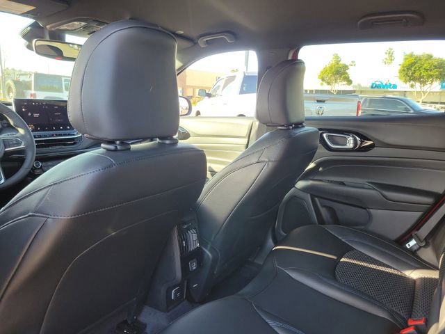 New 2026 Jeep Compass Latitude image 12