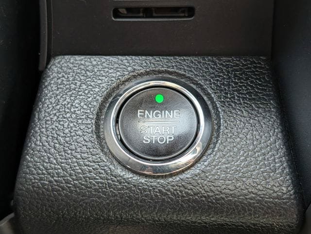 Used 2016 Ford F150 Platinum w/ Equipment Group 701A Luxury AWD/4WD image 21