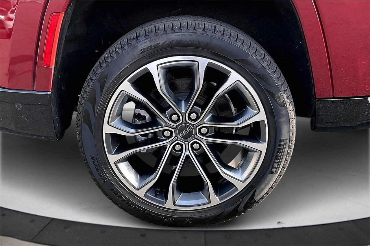 Used 2024 Jeep Grand Wagoneer Series III w/ HD Trailer Tow Package image 39