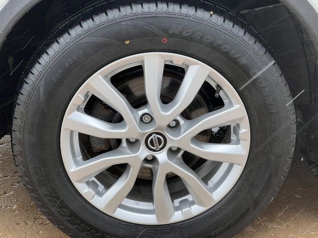 Used 2020 Nissan Rogue SV image 7