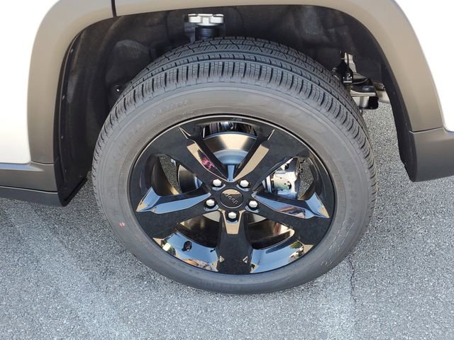 New 2025 Jeep Grand Cherokee Limited w/ Luxury Tech Group II image 5