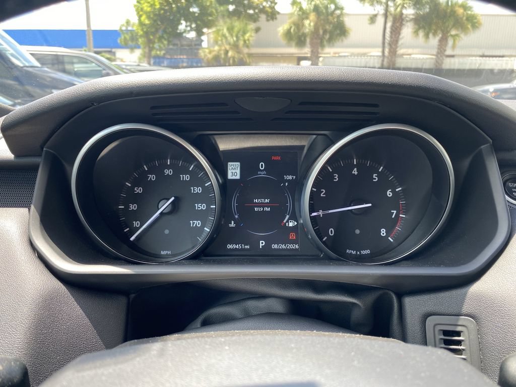 Used 2017 Land Rover Range Rover Sport SE AWD/4WD image 14
