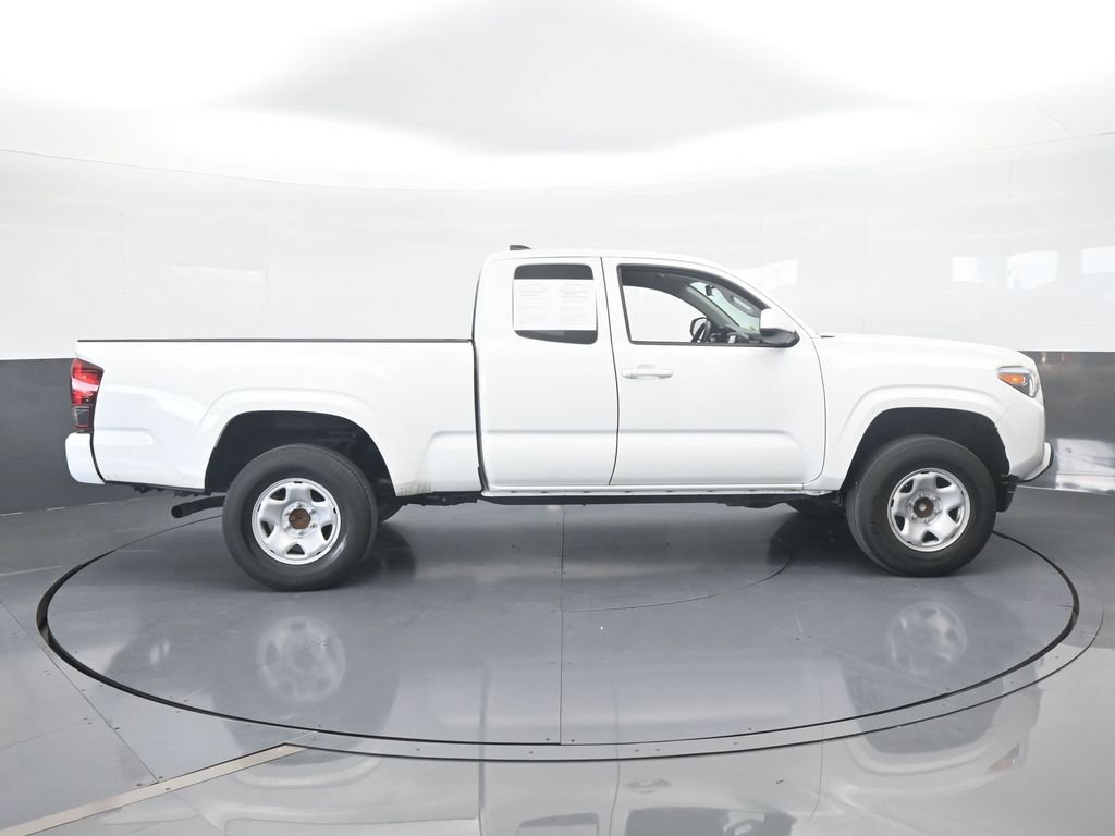 Used 2022 Toyota Tacoma SR image 7