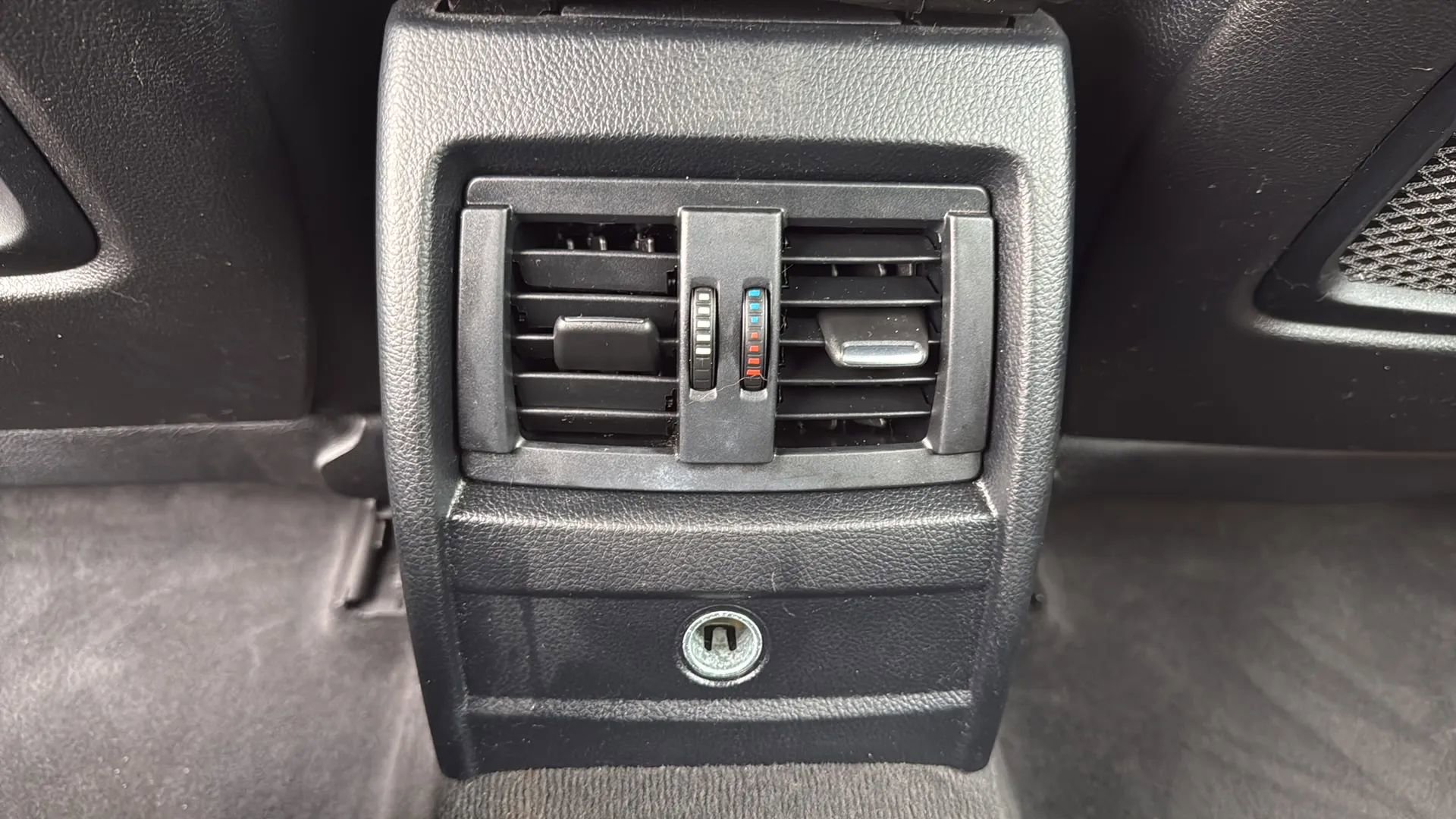 Used 2015 BMW 328i xDrive Sedan AWD/4WD image 27