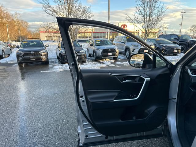 Certified 2021 Toyota RAV4 XLE image 25