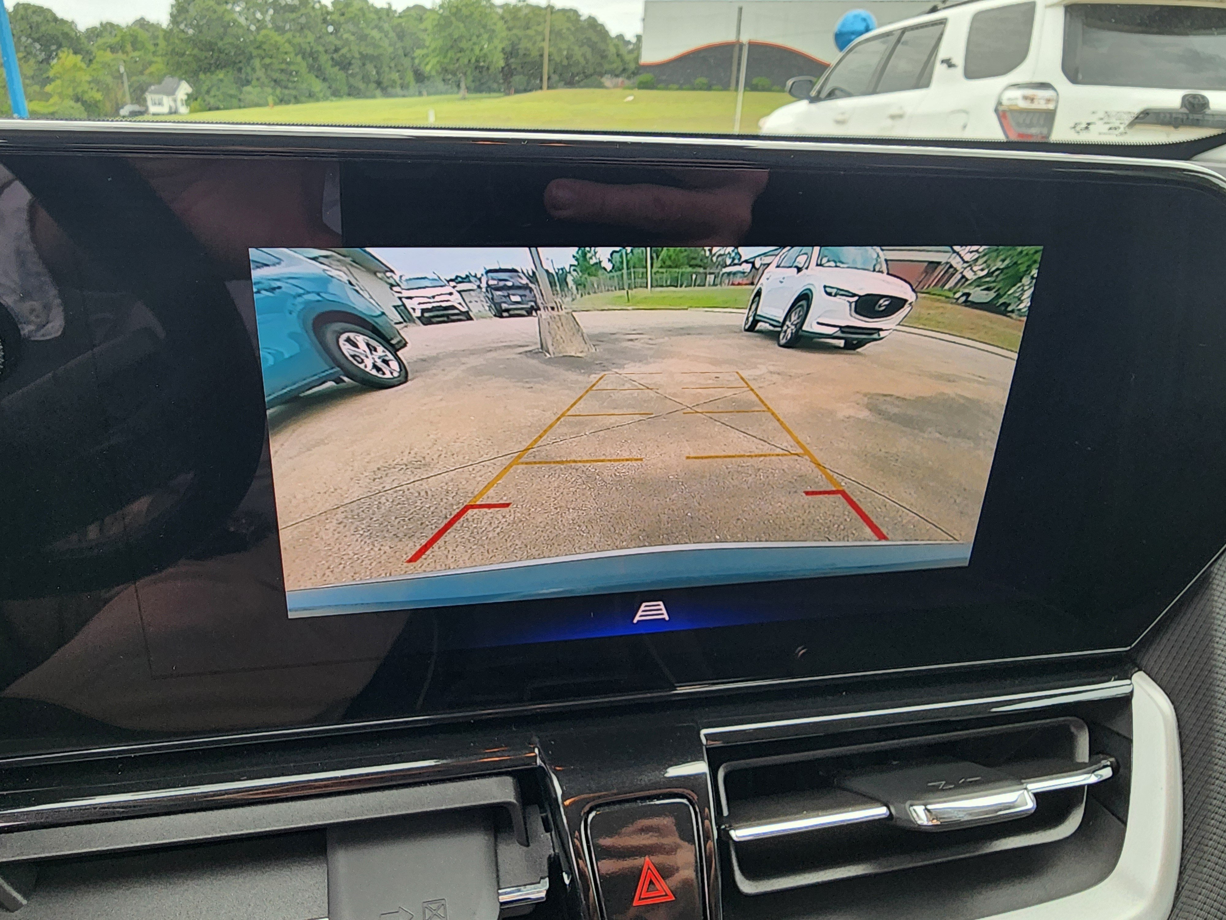 Used 2024 Chevrolet TrailBlazer LT w/ Convenience Package FWD image 19