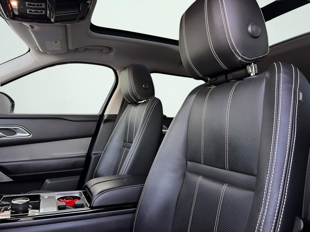 Used 2018 Land Rover Range Rover Velar S image 34