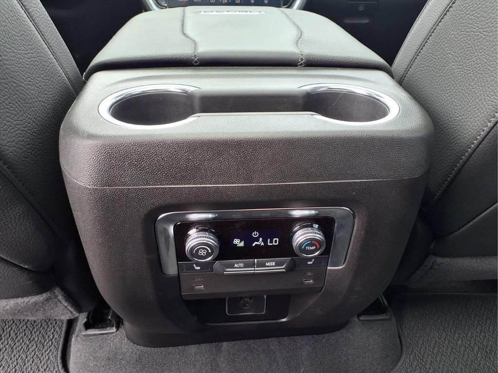Certified 2025 GMC Yukon XL Denali w/ Sun & Power Step Package AWD/4WD image 19