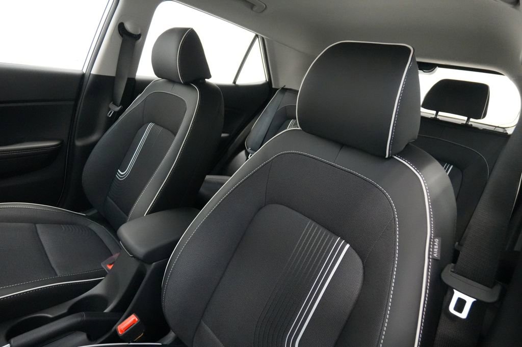 New 2026 Hyundai Venue SEL image 13