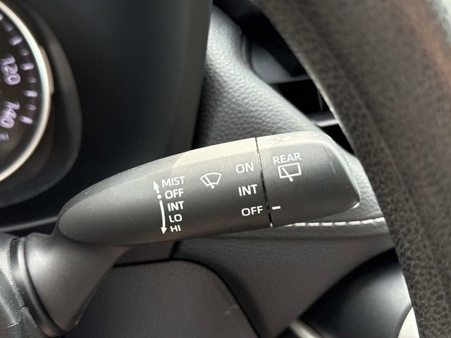 Used 2022 Toyota RAV4 LE image 25