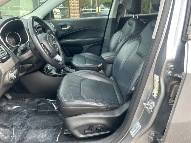 Used 2017 Jeep Compass Limited w/ Navigation Group AWD/4WD image 11