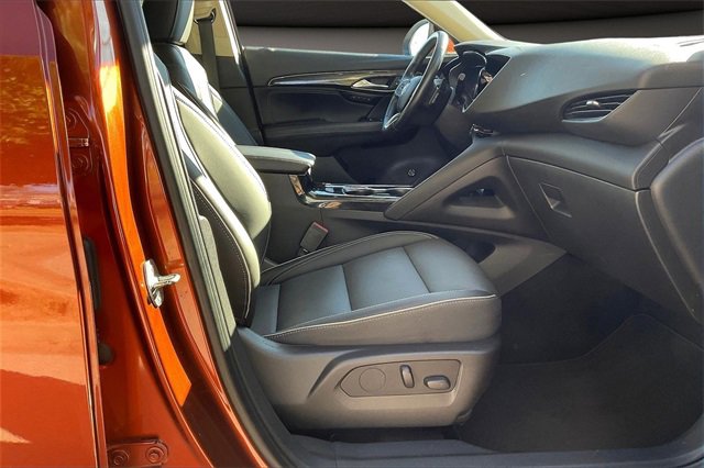 Used 2022 Buick Envision Essence w/ Safety Package image 7