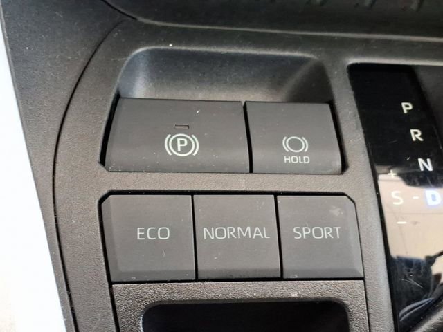Used 2023 Toyota RAV4 XLE w/ Convenience Package FWD image 29