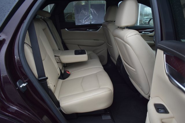 Used 2018 Cadillac XT5 Luxury w/ LPO, Wheel Lock Package image 40
