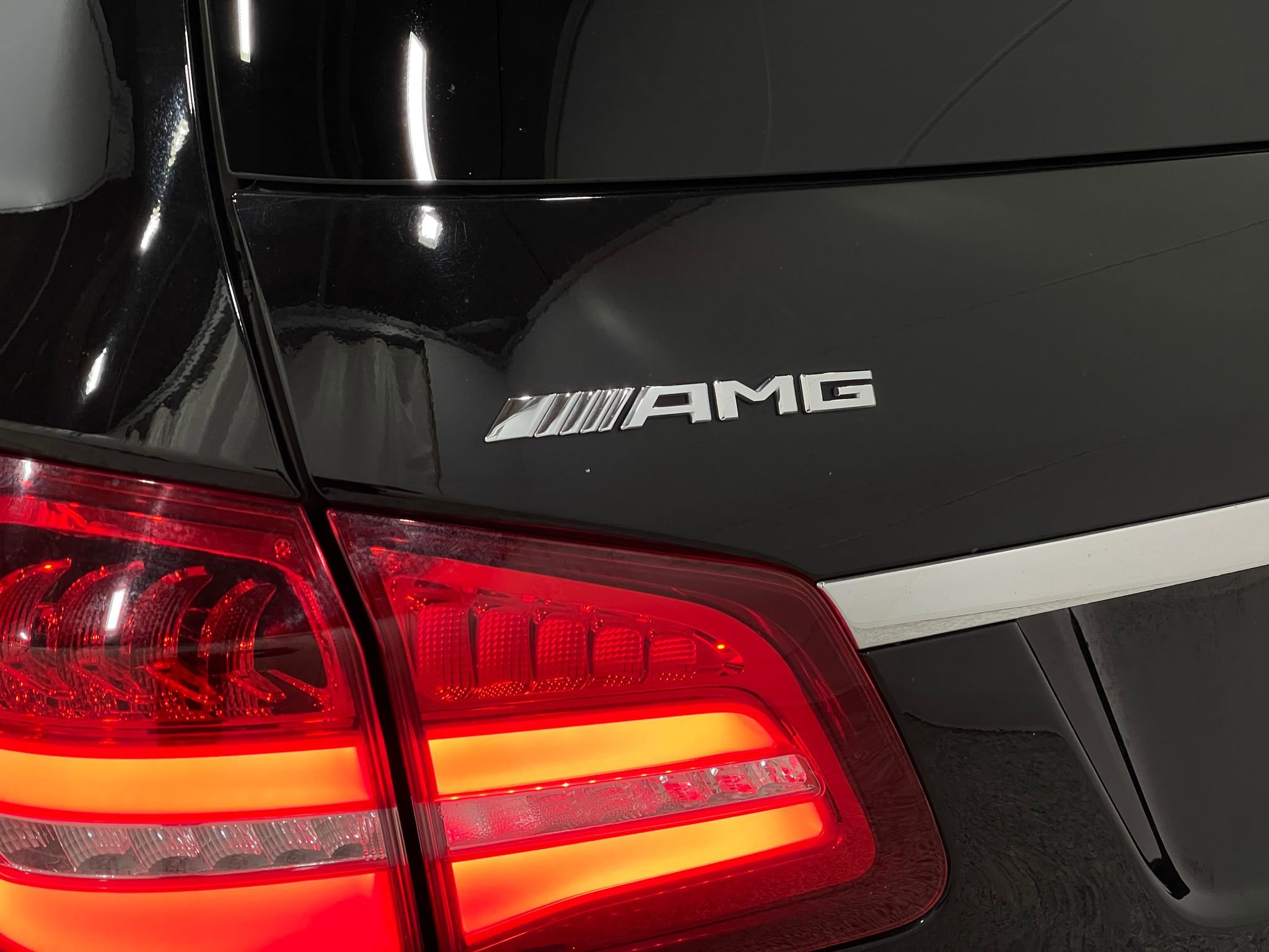 Used 2018 Mercedes-Benz GLS 63 AMG 4MATIC w/ AMG Night Styling Package image 43