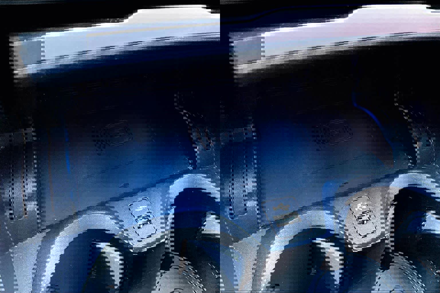 Used 2023 BMW 330i Sedan w/ Driving Assistance Package image 33