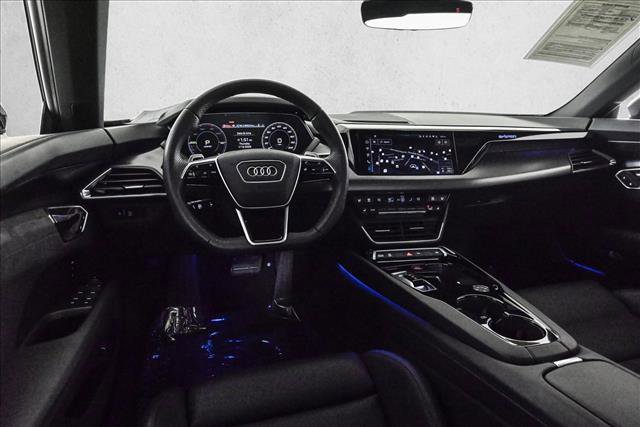 Used 2024 Audi e-tron GT Premium Plus image 19
