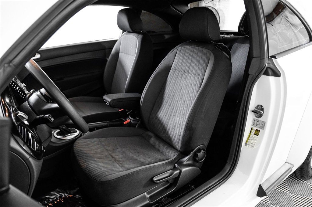 Used 2014 Volkswagen Beetle 1.8T image 24