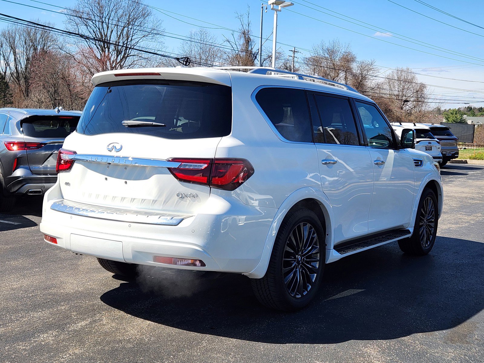 Used 2024 INFINITI QX80 Sensory w/ Cargo Package image 4