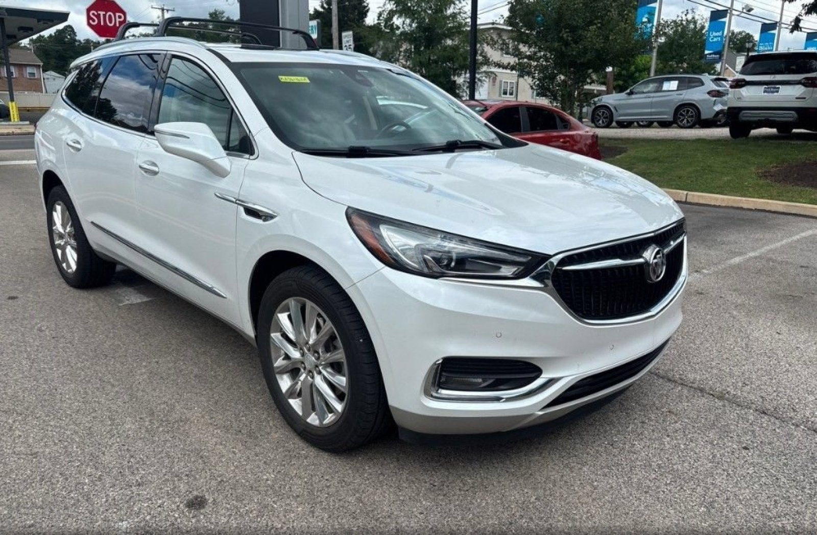 Used 2018 Buick Enclave Premium w/ Experience Buick Package AWD/4WD image 4