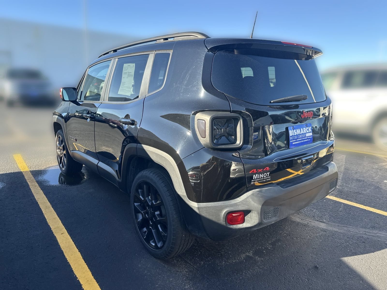Used 2023 Jeep Renegade Latitude AWD/4WD image 4