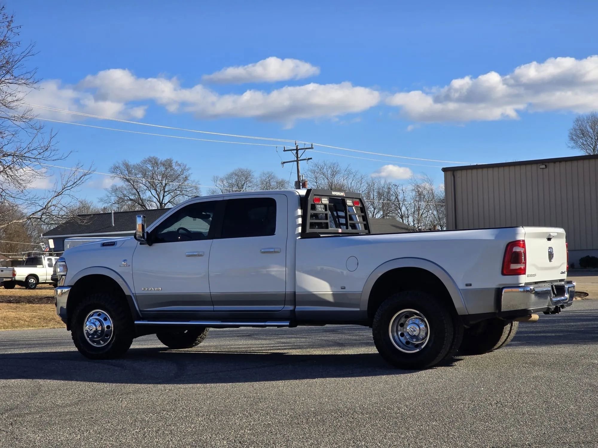 Used 2019 RAM 3500 Laramie image 13