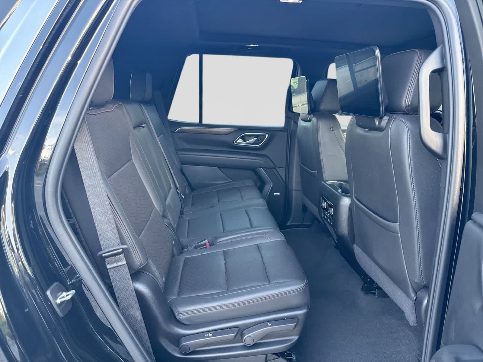Used 2024 Chevrolet Tahoe High Country w/ Advanced Technology Package AWD/4WD image 27