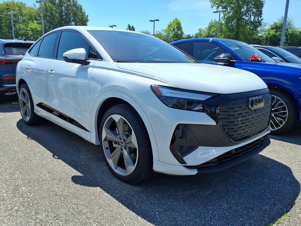 New 2025 Audi Q4 e-tron Premium Plus AWD/4WD image 2