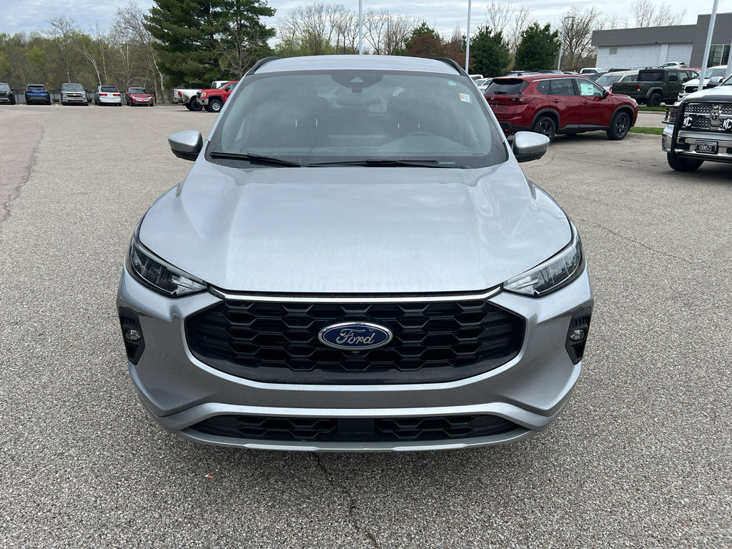 Used 2023 Ford Escape ST-Line Select w/ Tech Pack #2 image 2