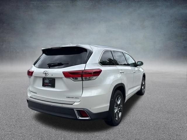 Used 2018 Toyota Highlander Limited Platinum AWD/4WD image 5