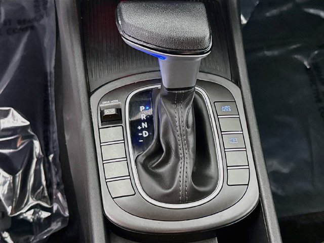 Used 2025 Hyundai Kona SE FWD image 19