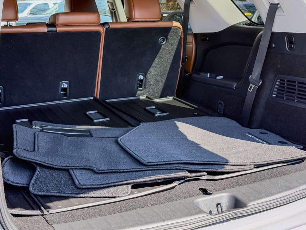 Certified 2025 Nissan Pathfinder Platinum w/ Cargo Package image 26