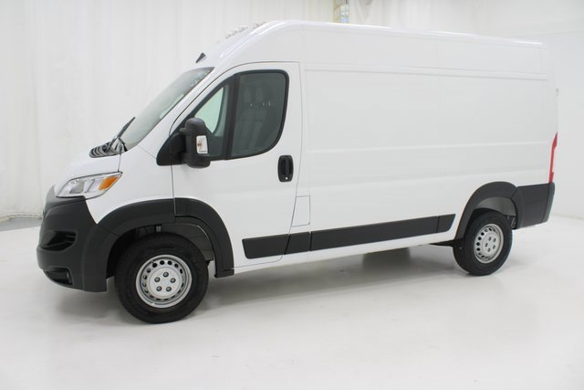 Used 2025 RAM ProMaster 1500 w/ Convenience Group image 2