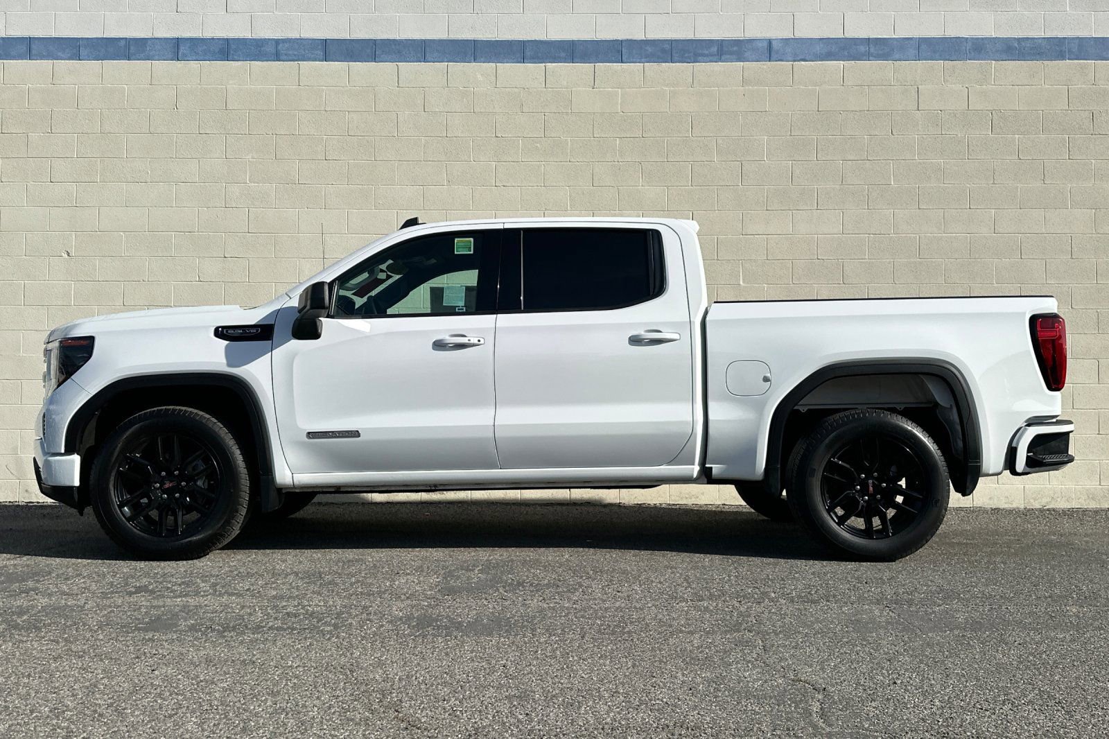 Certified 2023 GMC Sierra 1500 Elevation image 7