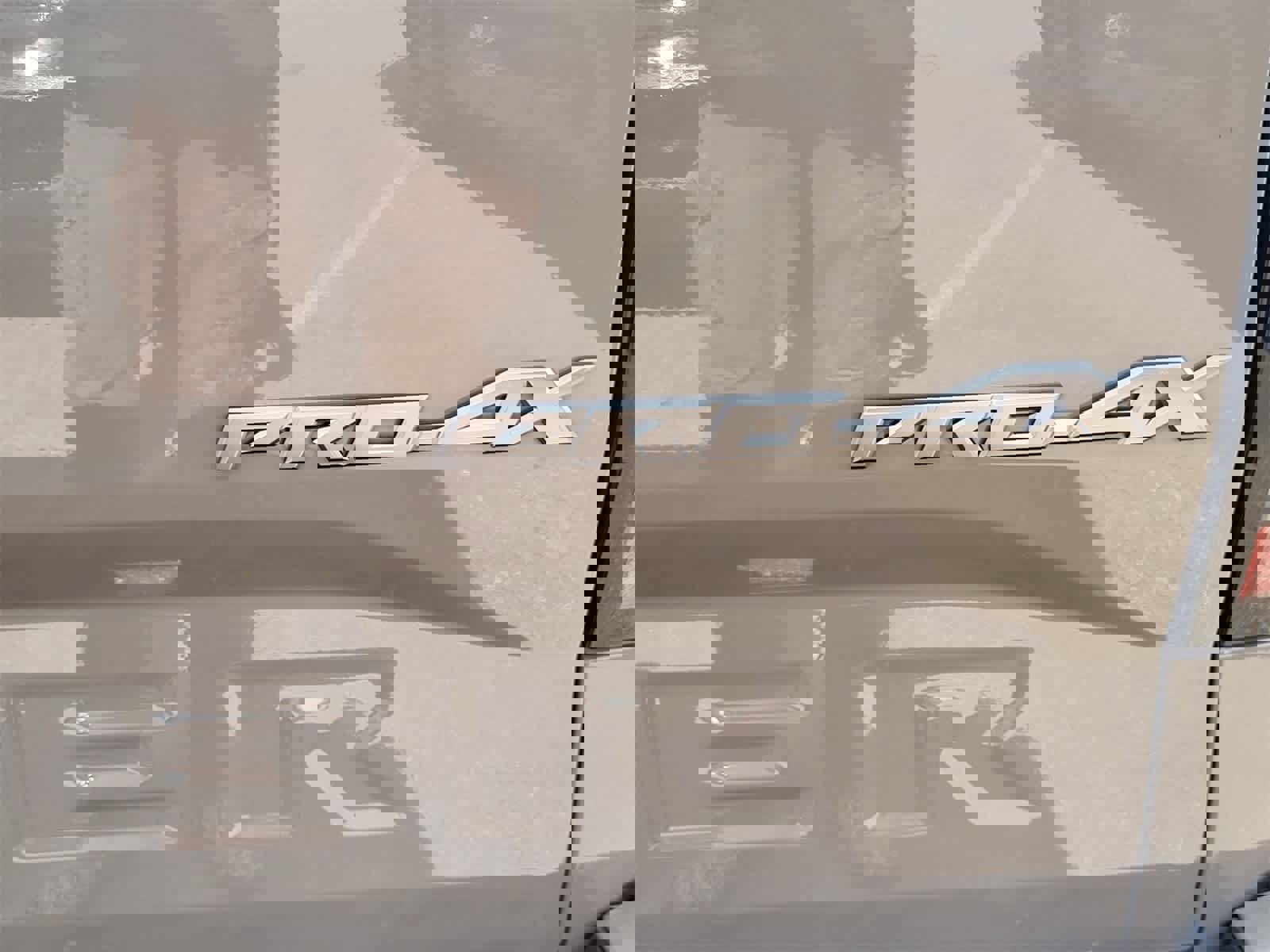 Used 2023 Nissan Frontier PRO-4X w/ Technology Package image 10