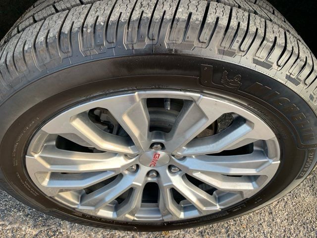 Used 2022 GMC Yukon Denali w/ Max Trailering Package image 9