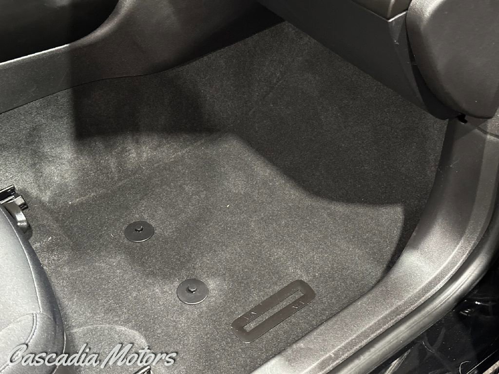 Used 2017 Chevrolet Volt LT w/ Comfort Package FWD image 26