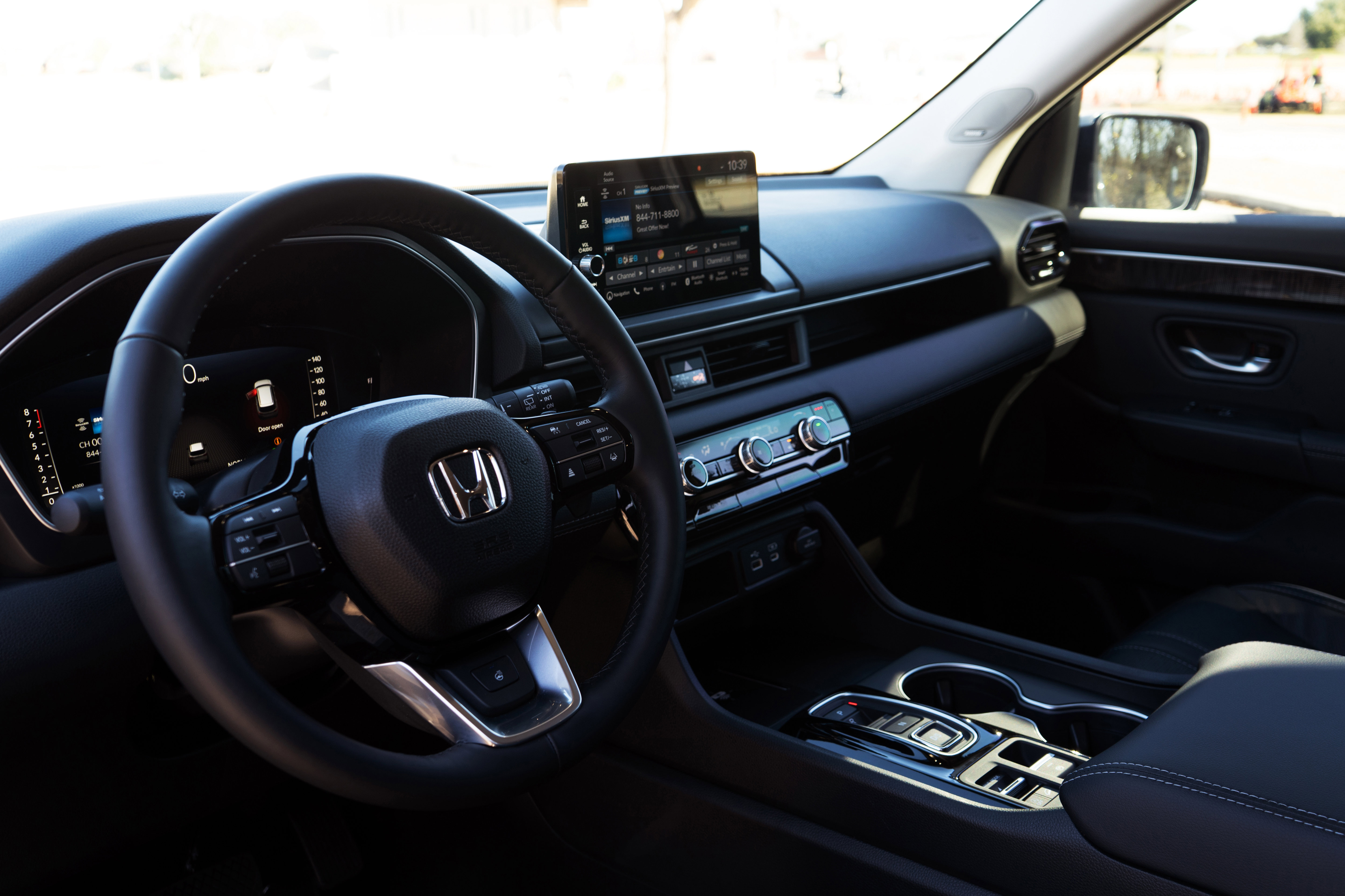 Used 2025 Honda Pilot Elite image 16