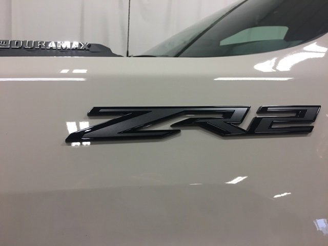 New 2026 Chevrolet Silverado 2500 ZR2 w/ LPO, Dark Essentials Package image 15