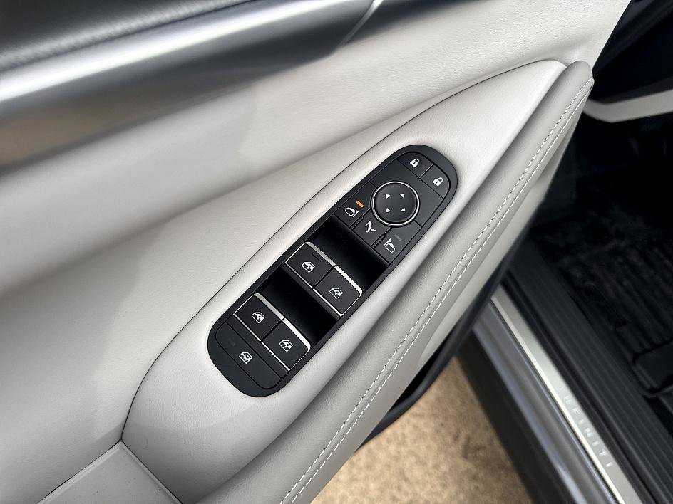 New 2026 INFINITI QX60 Luxe image 10