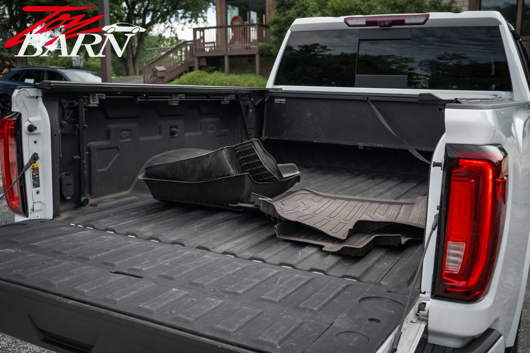 Used 2023 GMC Sierra 3500 Denali w/ Denali Ultimate Package AWD/4WD image 17