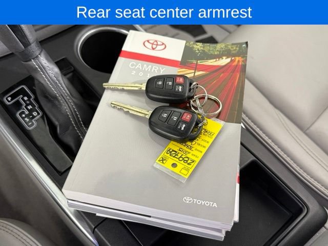 Used 2015 Toyota Camry XLE FWD image 24