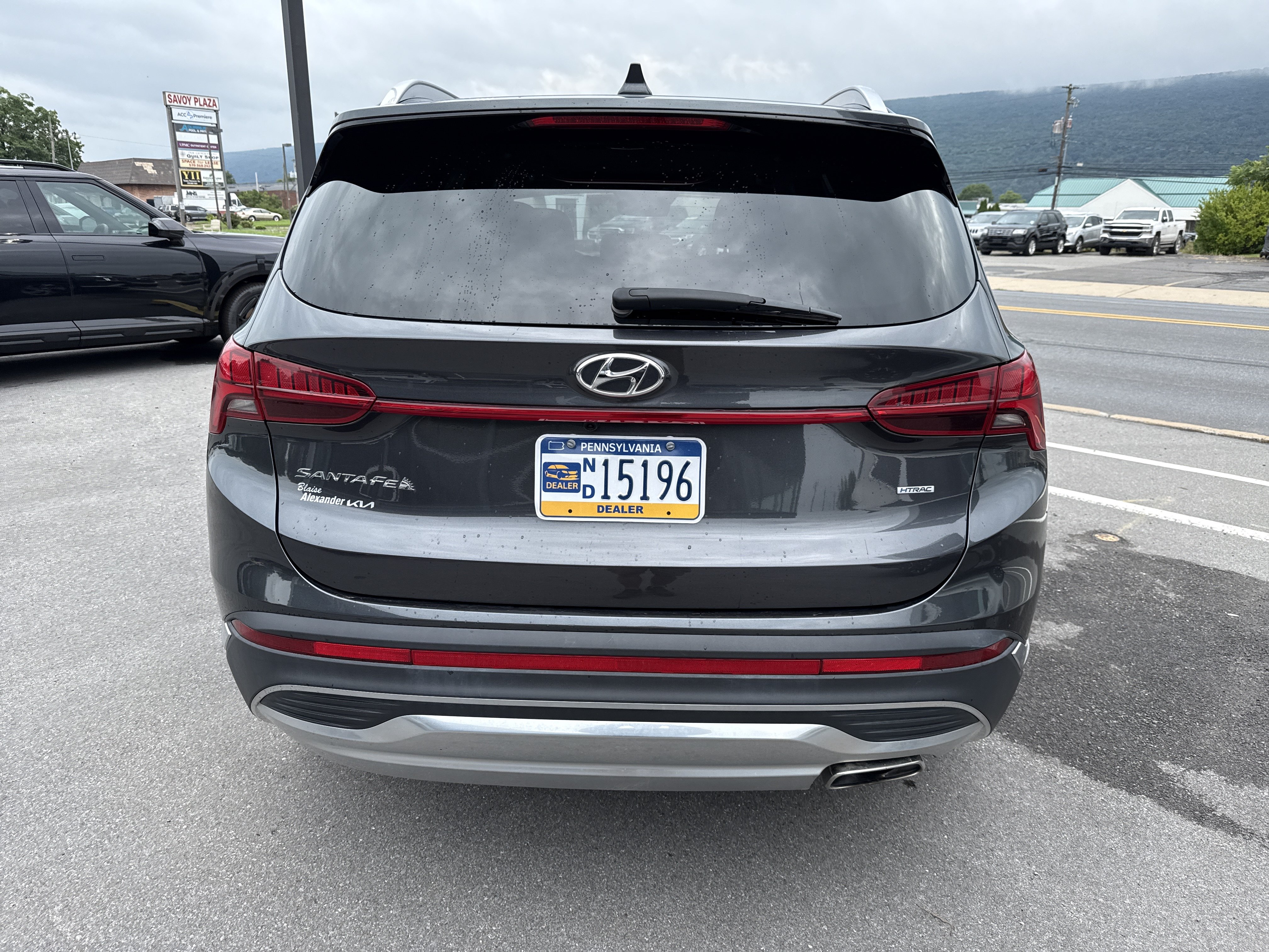 Used 2021 Hyundai Santa Fe SEL w/ Convenience + Premium Package AWD/4WD image 4