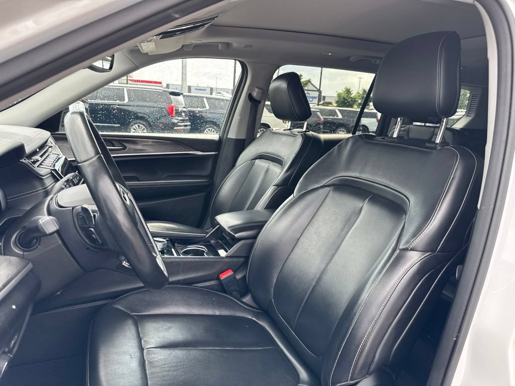 Used 2021 Jeep Grand Cherokee L Limited AWD/4WD image 13