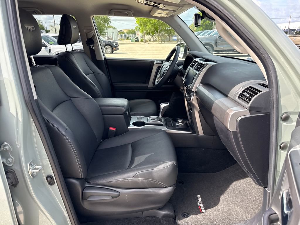 Used 2022 Toyota 4Runner TRD Sport w/ Technology Package image 23