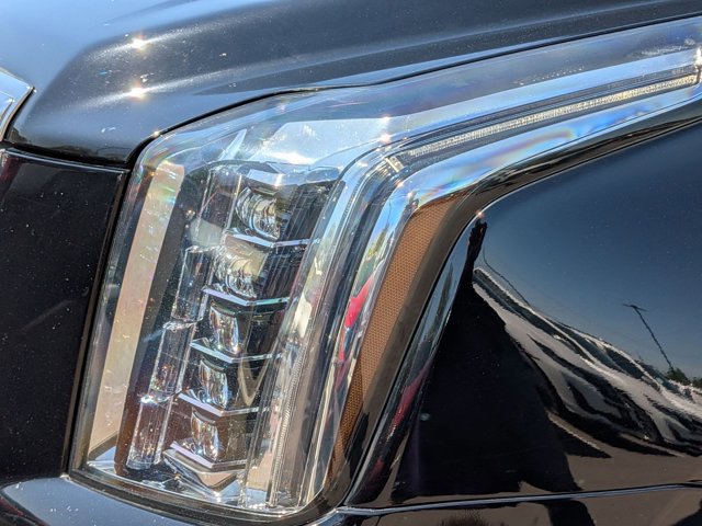 Used 2018 Cadillac Escalade ESV Luxury image 9