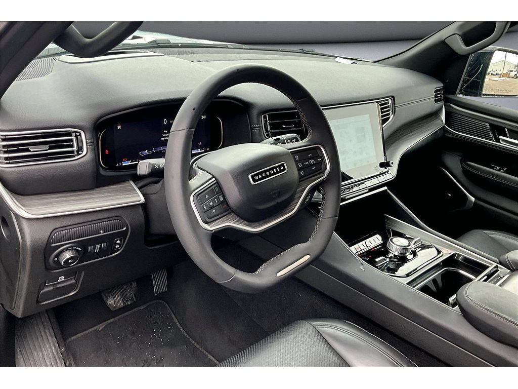 Used 2024 Jeep Wagoneer Series III AWD/4WD image 17